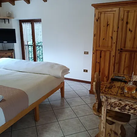 Agriturismo La Vecchia Chioderia Farm stay