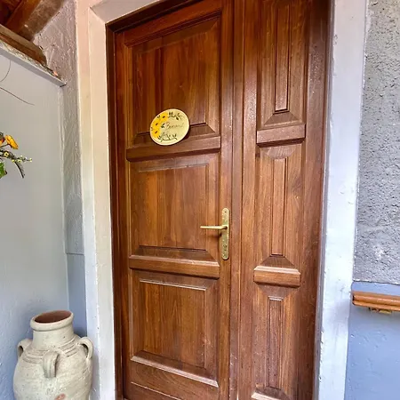 Agriturismo La Vecchia Chioderia Farm stay *